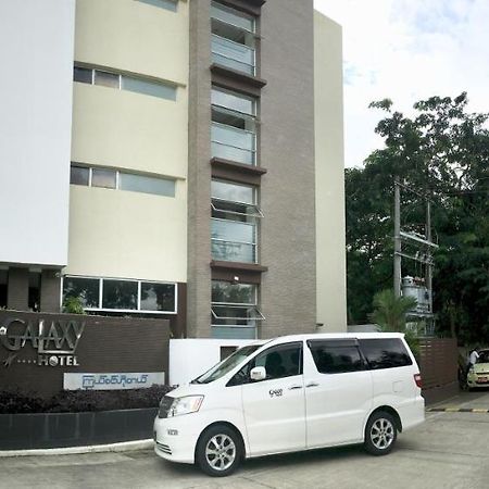 Galaxy Hotel Yangon Luaran gambar